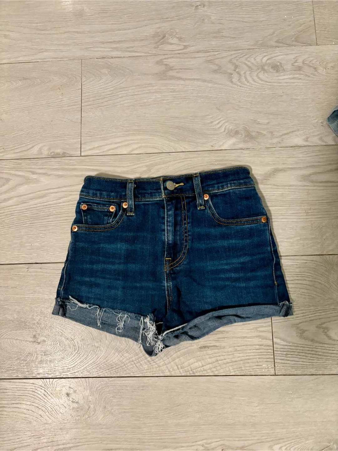 Levi's Denim Shorts Women's Size 26