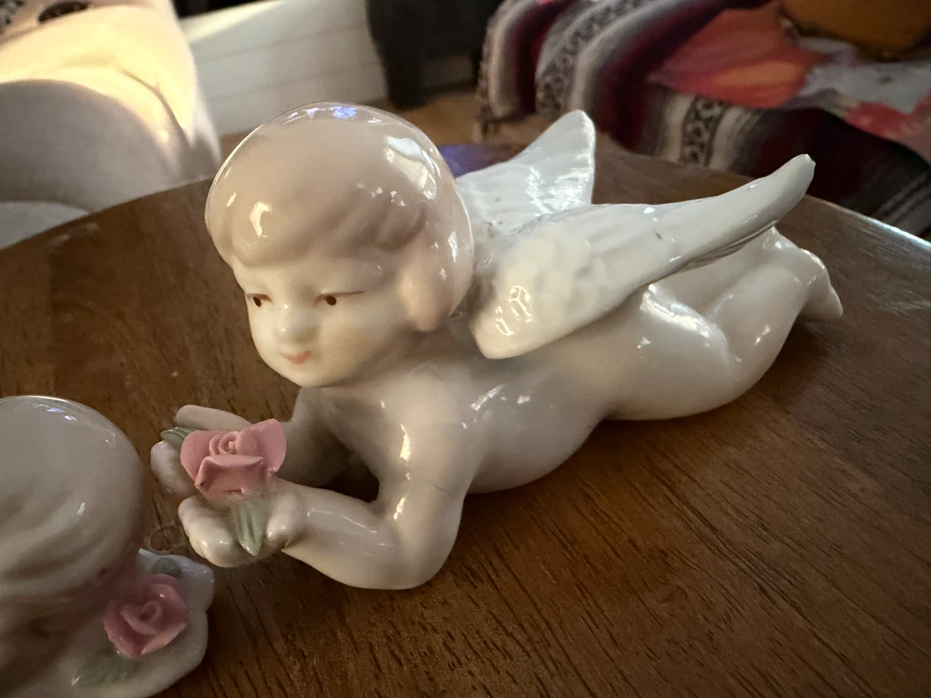 Cherub Figurines with Roses - photo 4