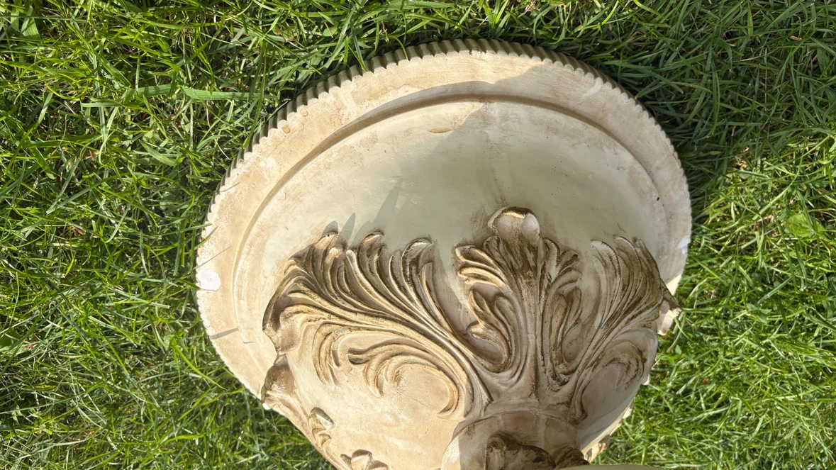 Vintage 1965 Universal Statuary Corp Urn & Pedestal Column Set - photo 4