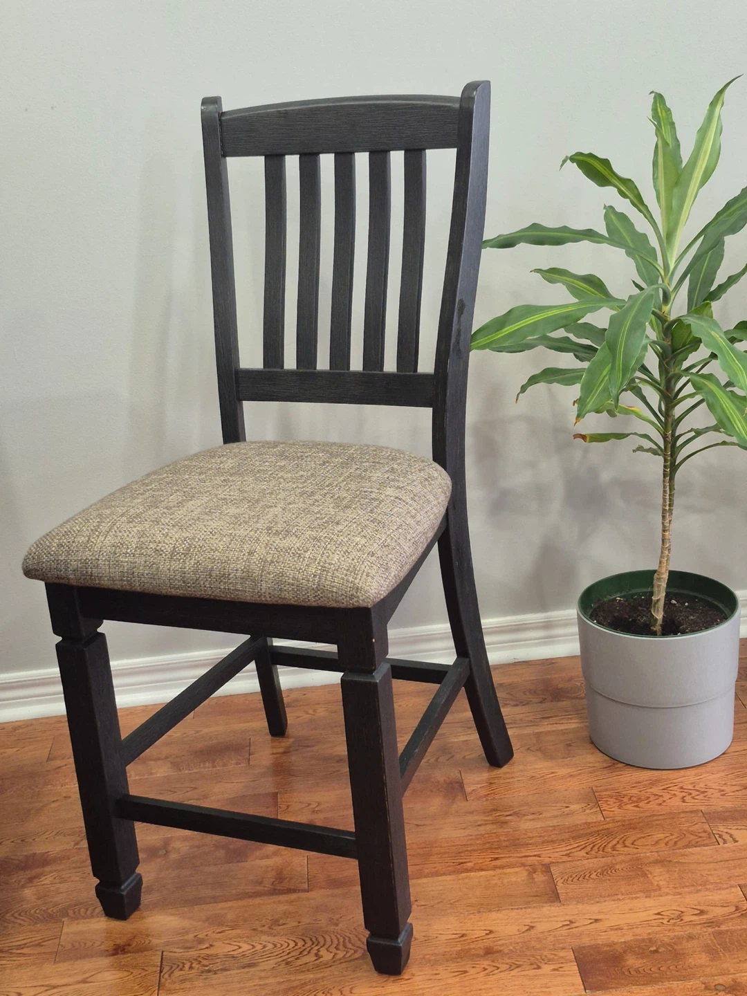Dining Table and 6 Chairs Set - photo 5
