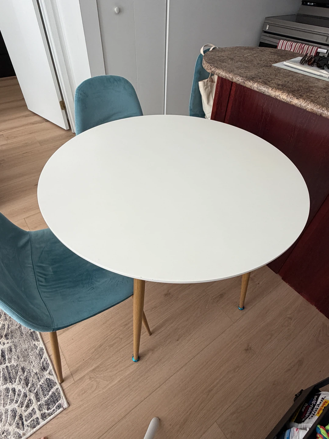 35 1/2” Circle table