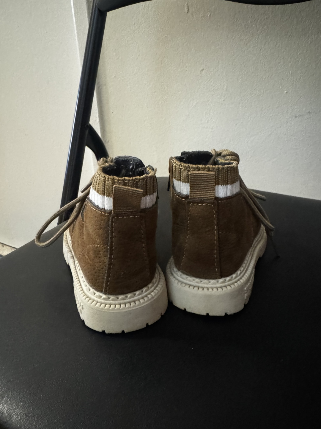 Brown Suede Boots with Zipper size 7.5 - photo 4