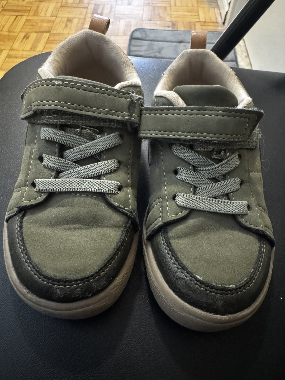 Joe Fresh Kids Green Sneakers size 8