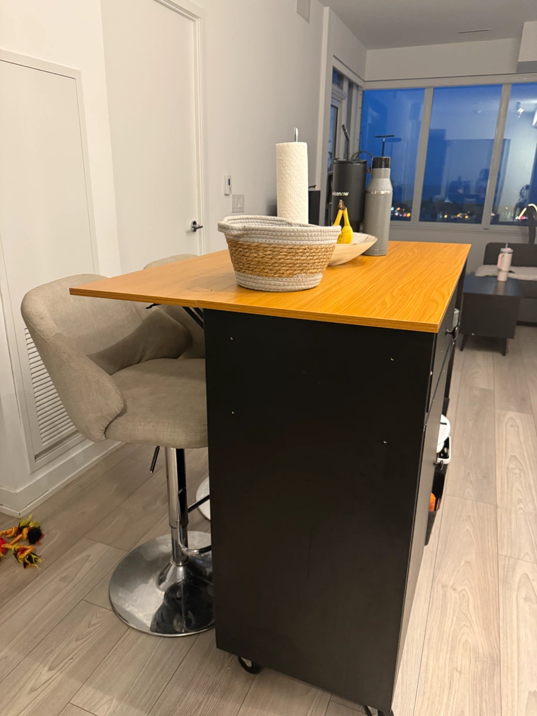 Wade Logan Jaziel Rolling Kitchen Island / Breakfast Bar - photo 3