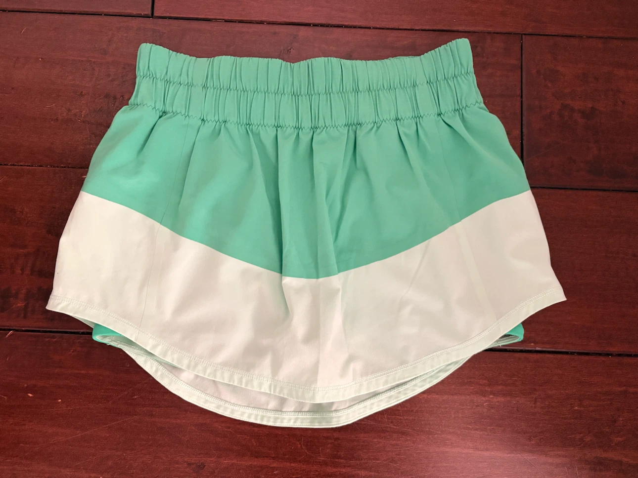 Size 4 Lululemon Skort
