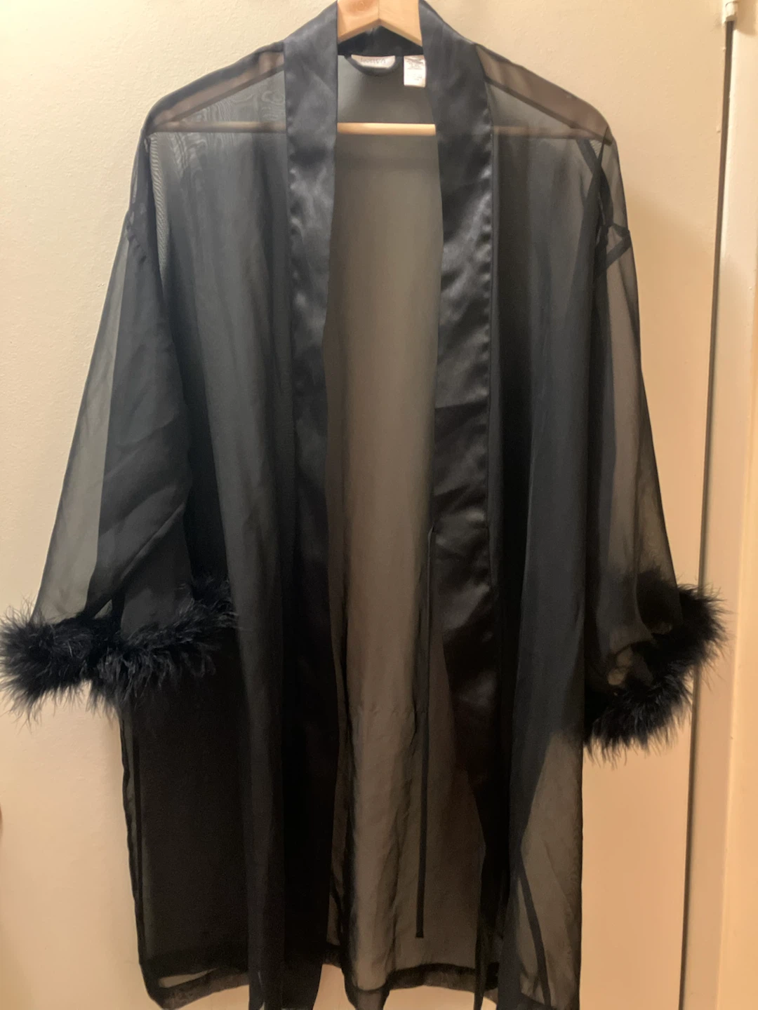 La Senza Lingerie Black Sheer Robe - photo 2