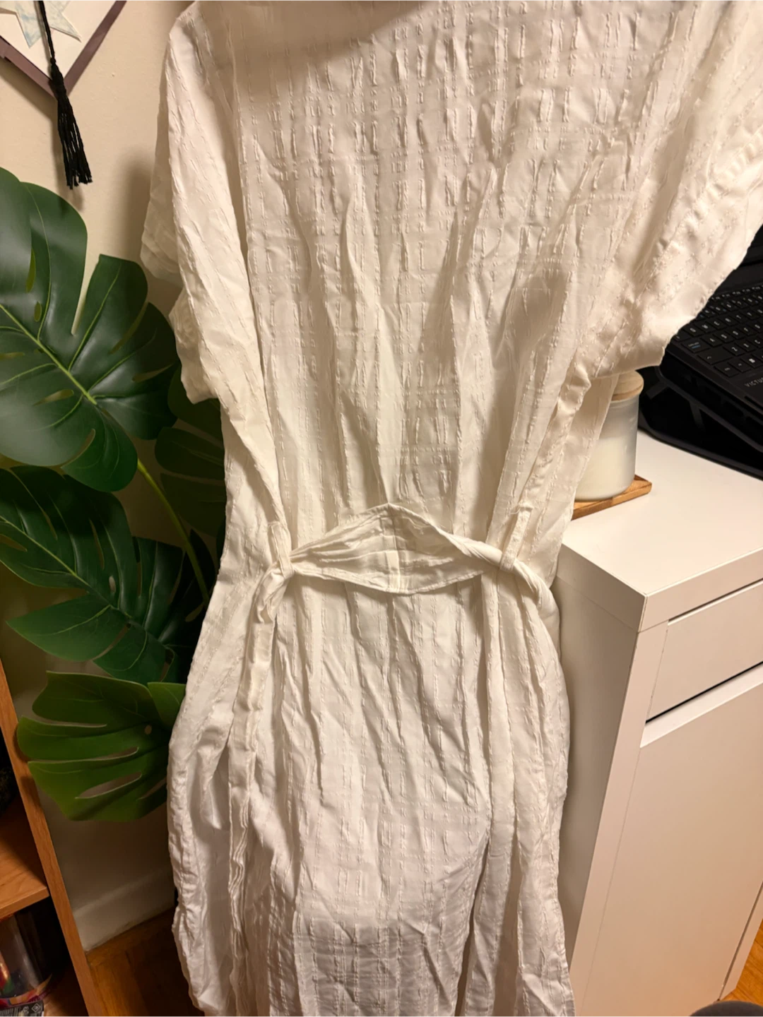White Short Sleeve Button-Up Dress with Belt - photo 4
