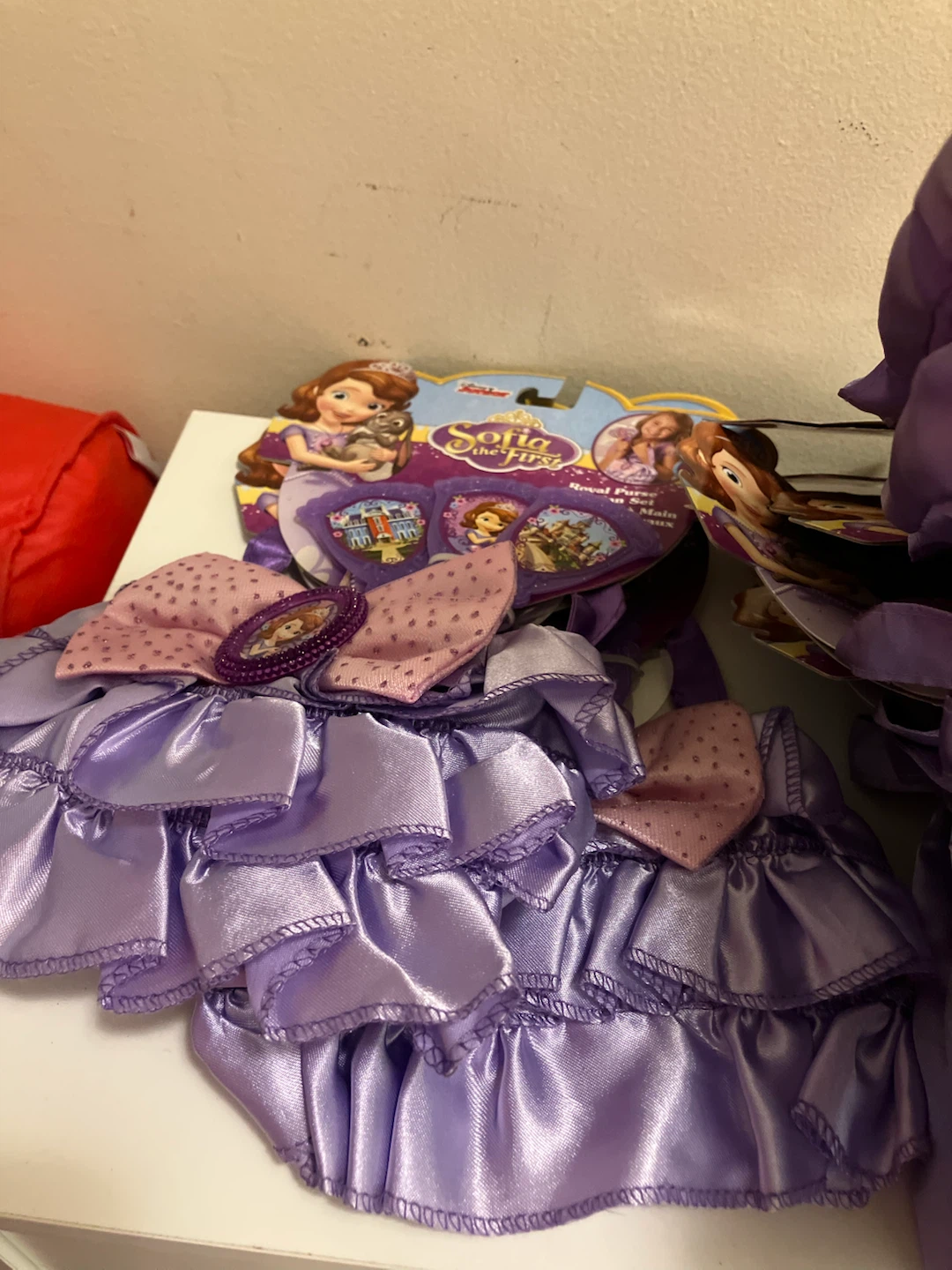 Disney Junior Sofia the First Royal Purse and Fan (few-price of - photo 3
