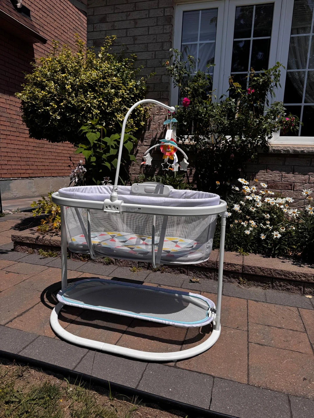 Fisher-Price Baby Bassinet (with Vibration & Music) - photo 4