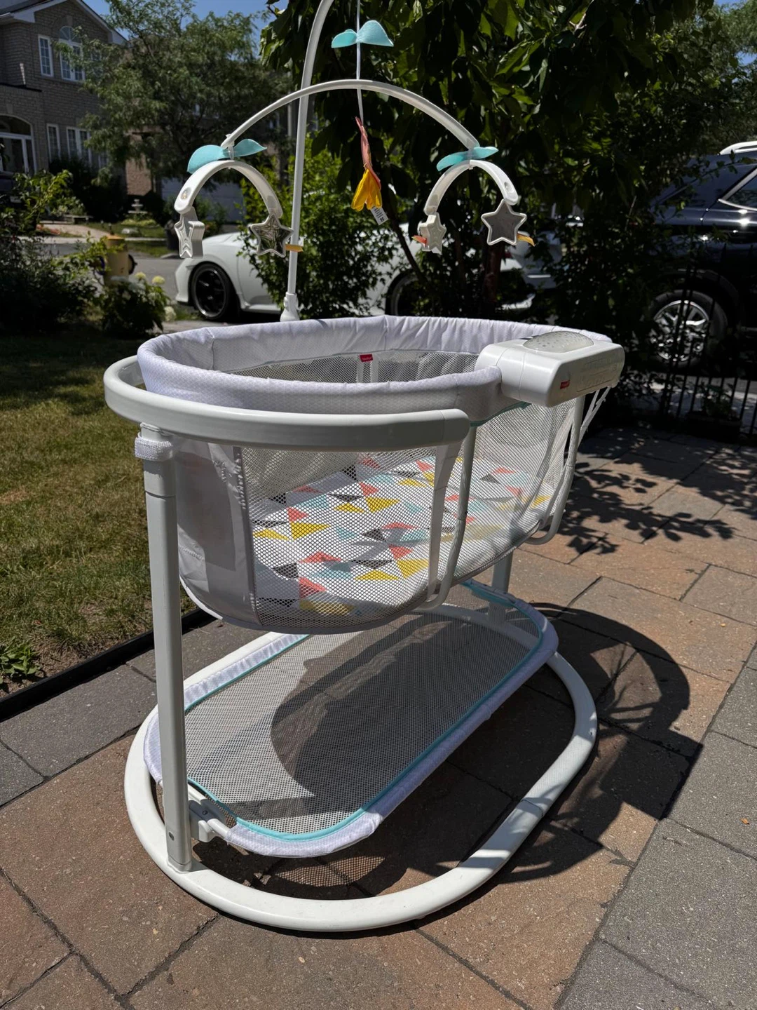 Fisher-Price Baby Bassinet (with Vibration & Music) - photo 5