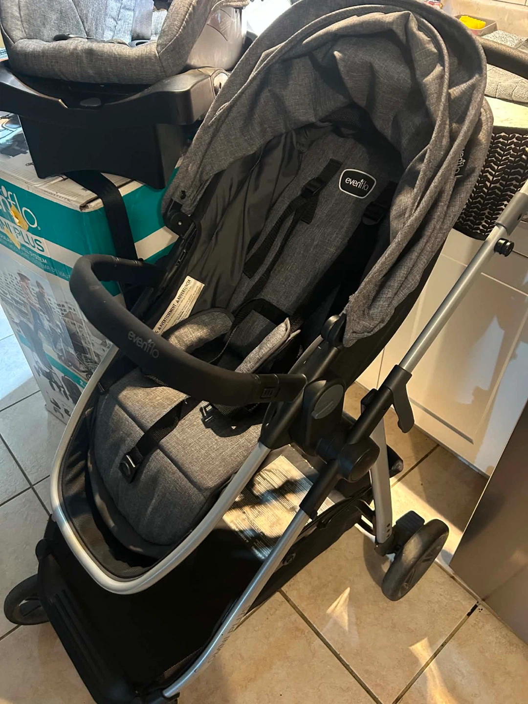 Evenflo Omni Plus Modular Travel System - Stroller & Car Seat - photo 3