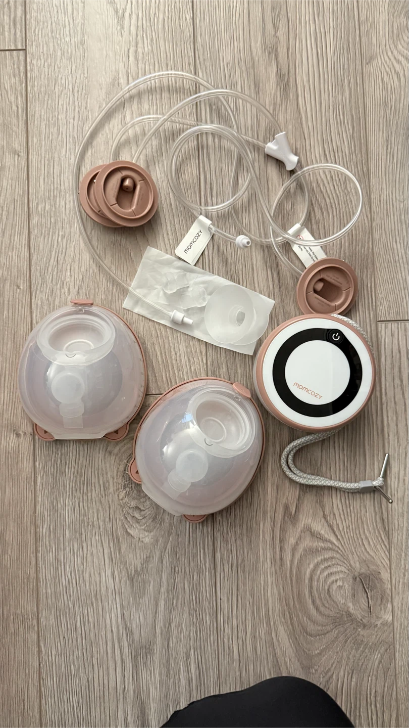 Momcozy S1 Pro wearable breast pump