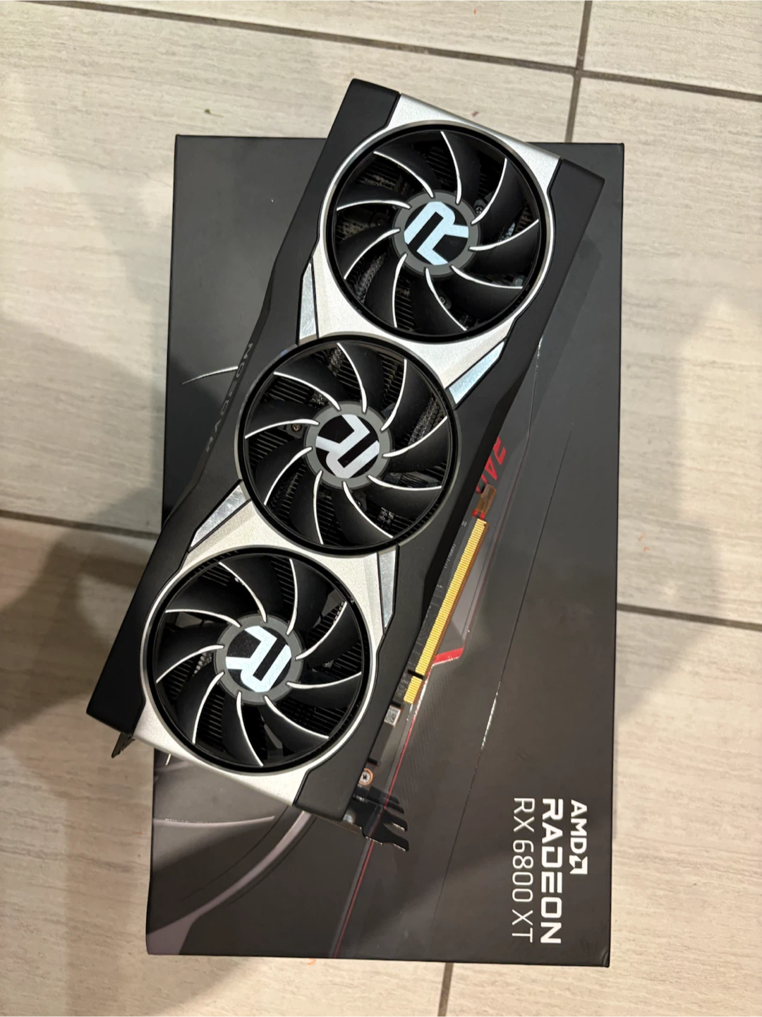 AMD Radeon RX 6800 XT Reference Model RED Edition