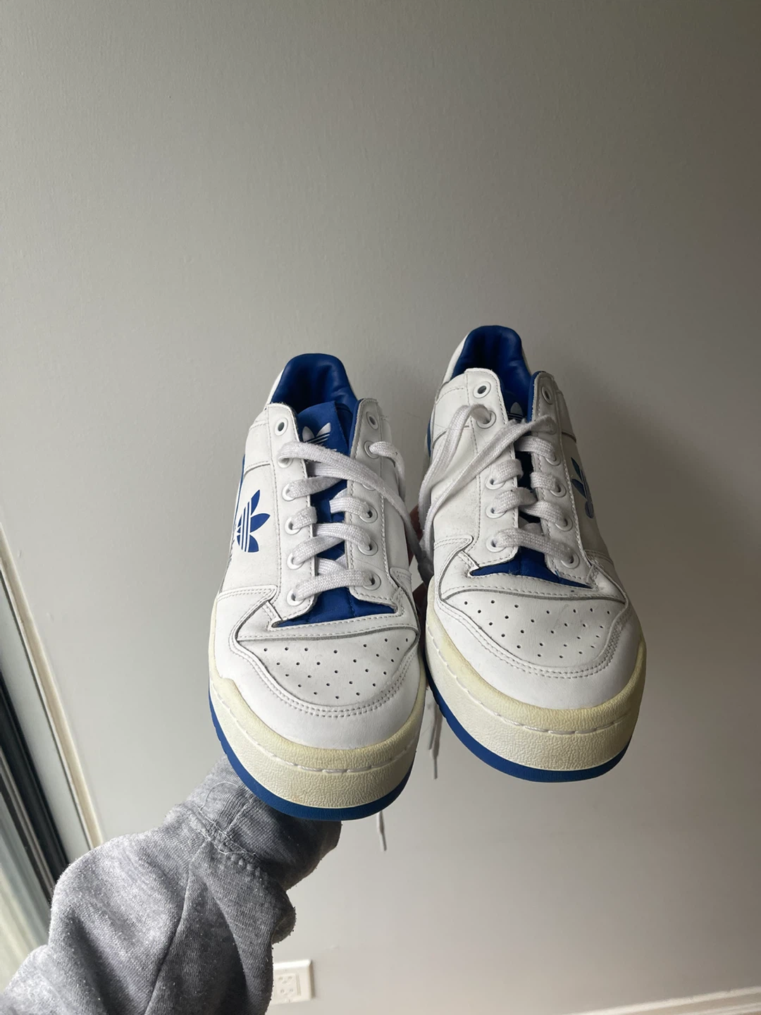*like new* Adidas Bold Forum White Royal Blue Sneakers - photo 4