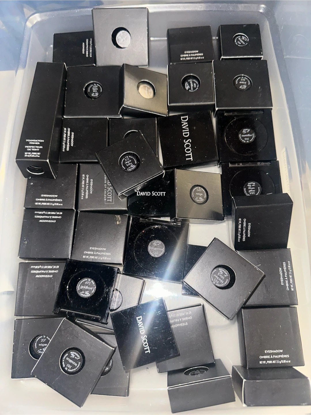 35 Eyeshadow Palettes