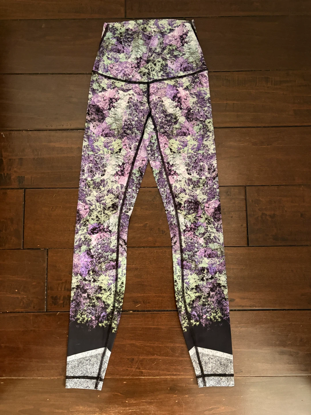 8 size 4 Lululemon Leggings - photo 3