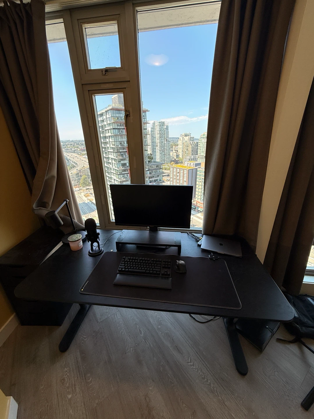 IKEA Standing Desk (Adjustable) – Black – 140×65 cm