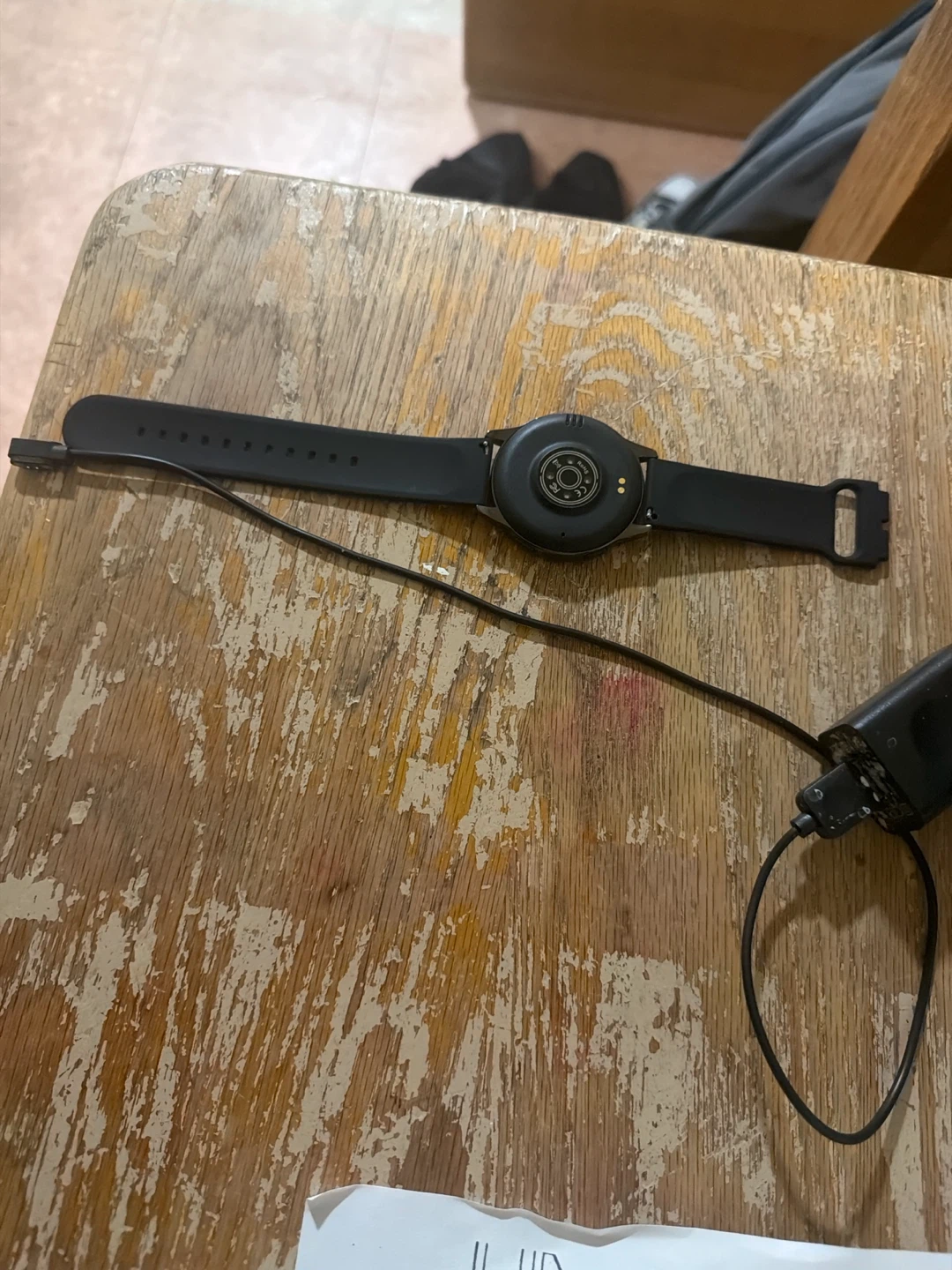 Black Smartwatch with Charger - photo 3