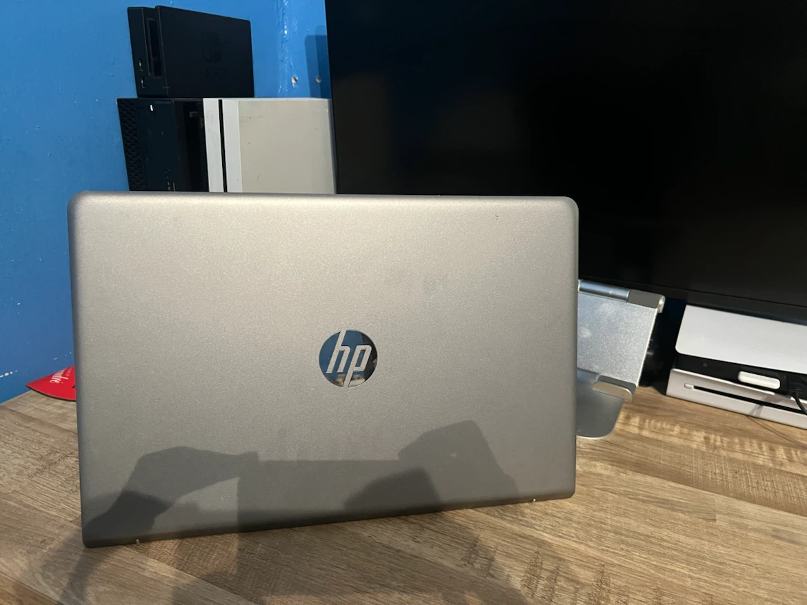 HP Laptop - photo 4