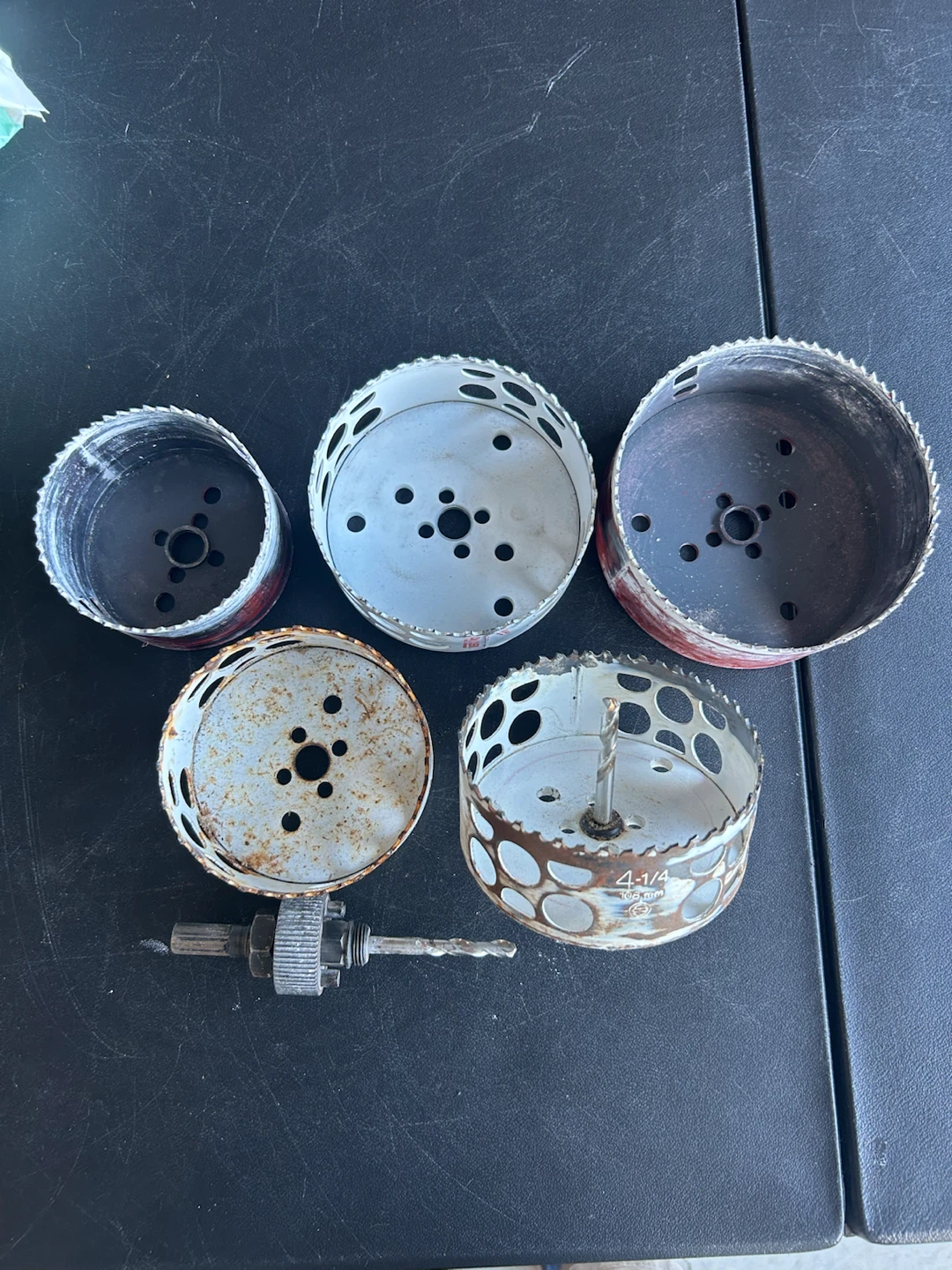 Hole saws w/arbors
