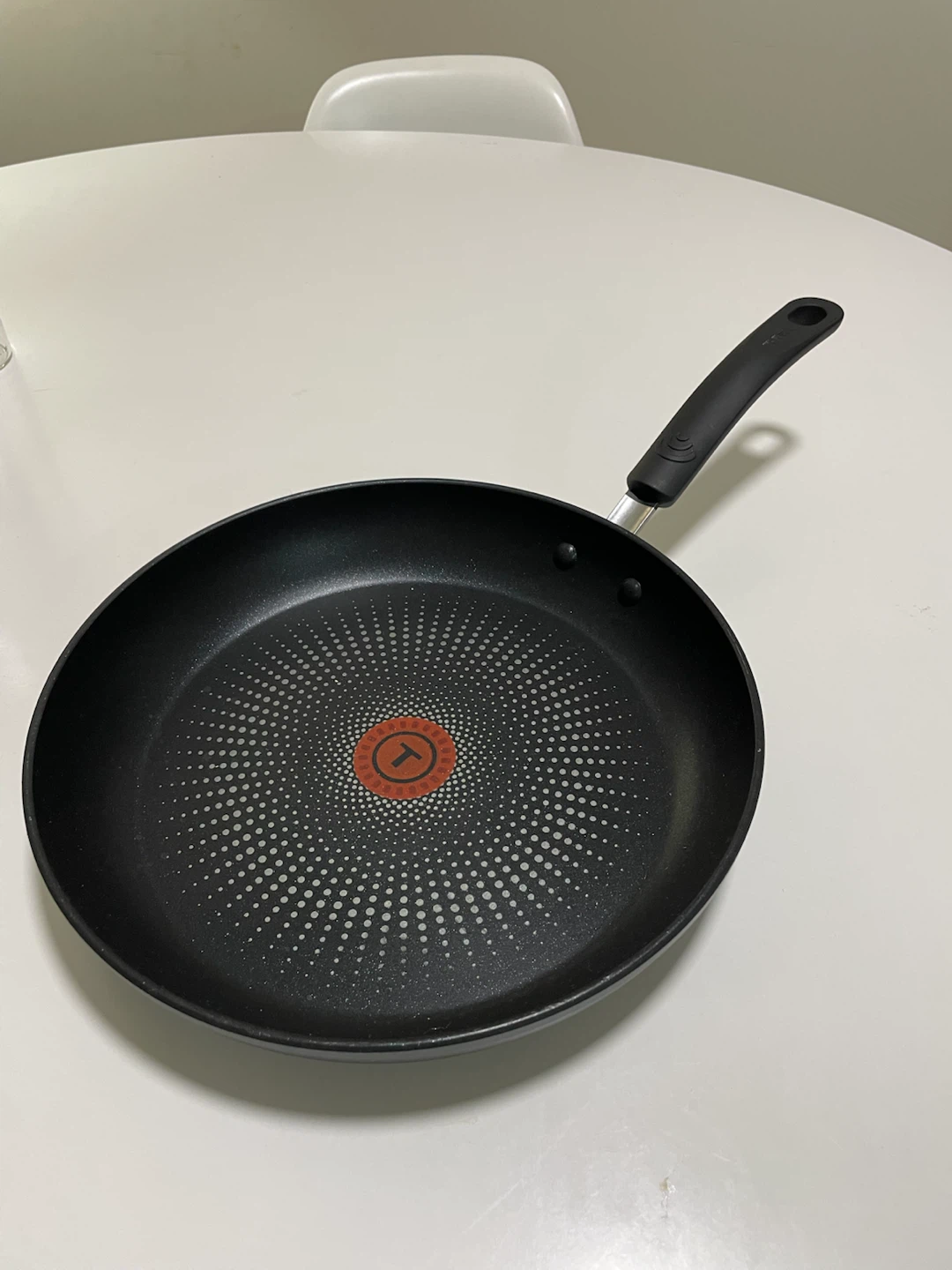 Never used T-fal Frying Pan 28 cm (11-inch)