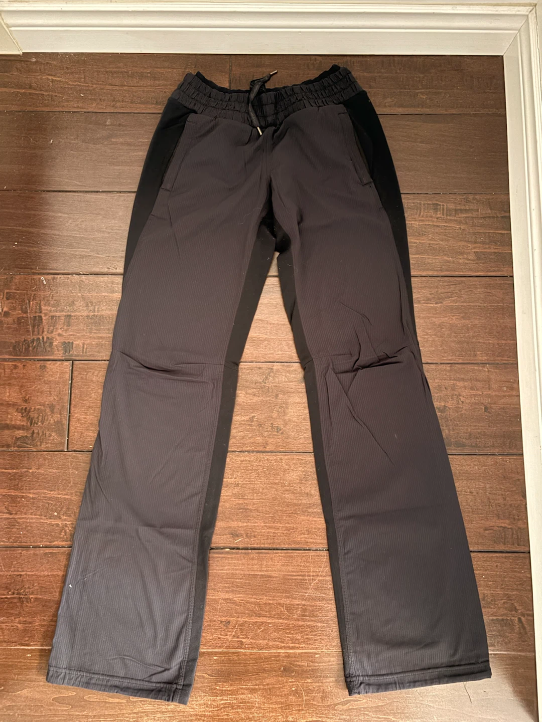 Four size 4 Lululemon bottoms