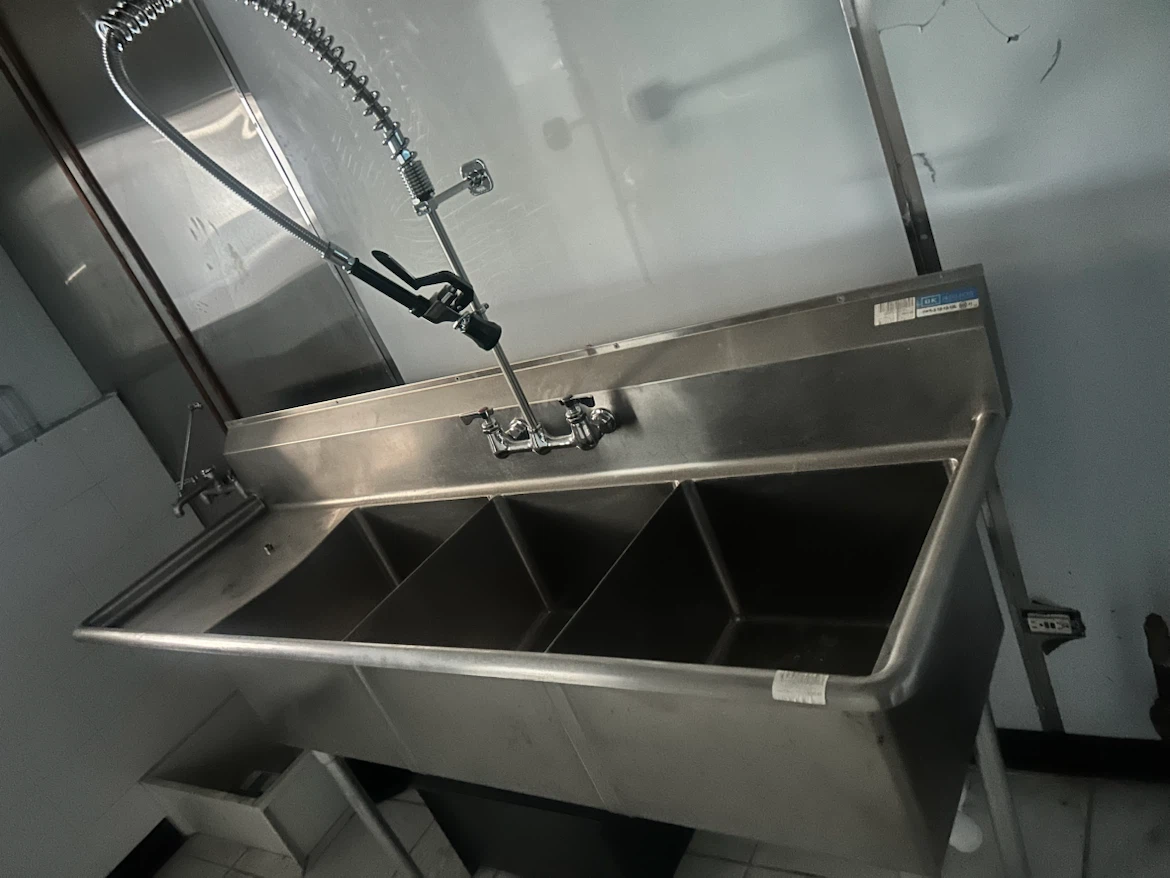 3- Compartment Stainless Steel Commercial Sink - photo 4