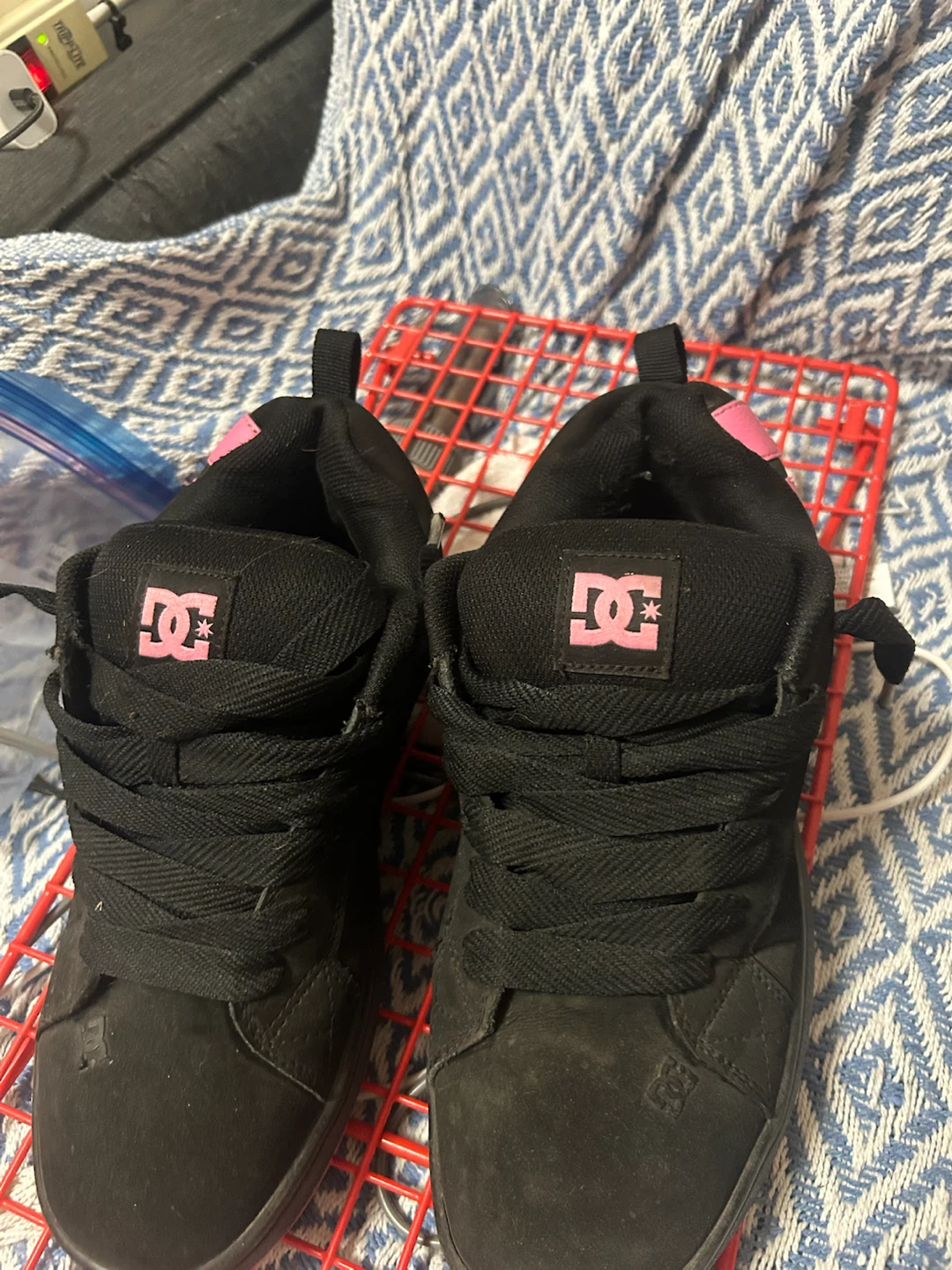 DC Shoes Black & Pink Skate Shoes - photo 2
