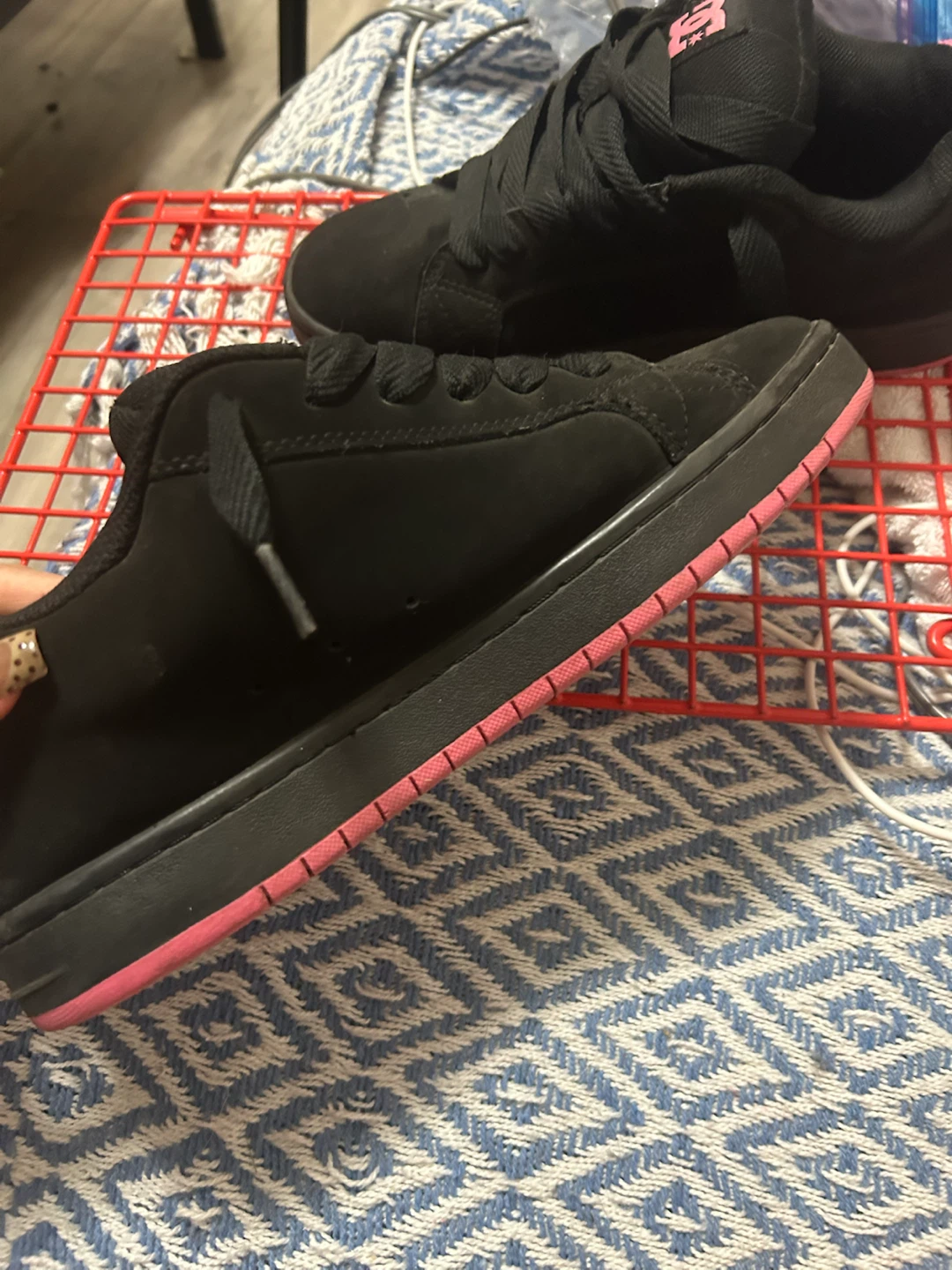 DC Shoes Black & Pink Skate Shoes - photo 3