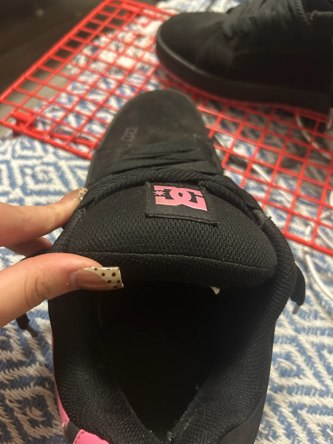 DC Shoes Black & Pink Skate Shoes - photo 4