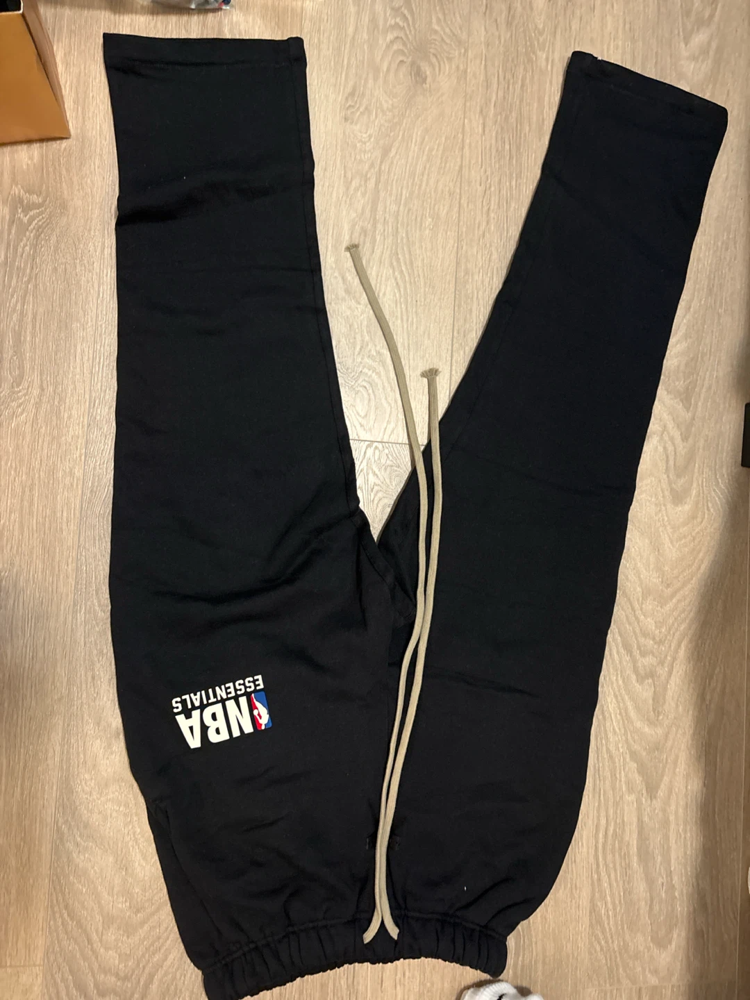 NBA essentials pants size small