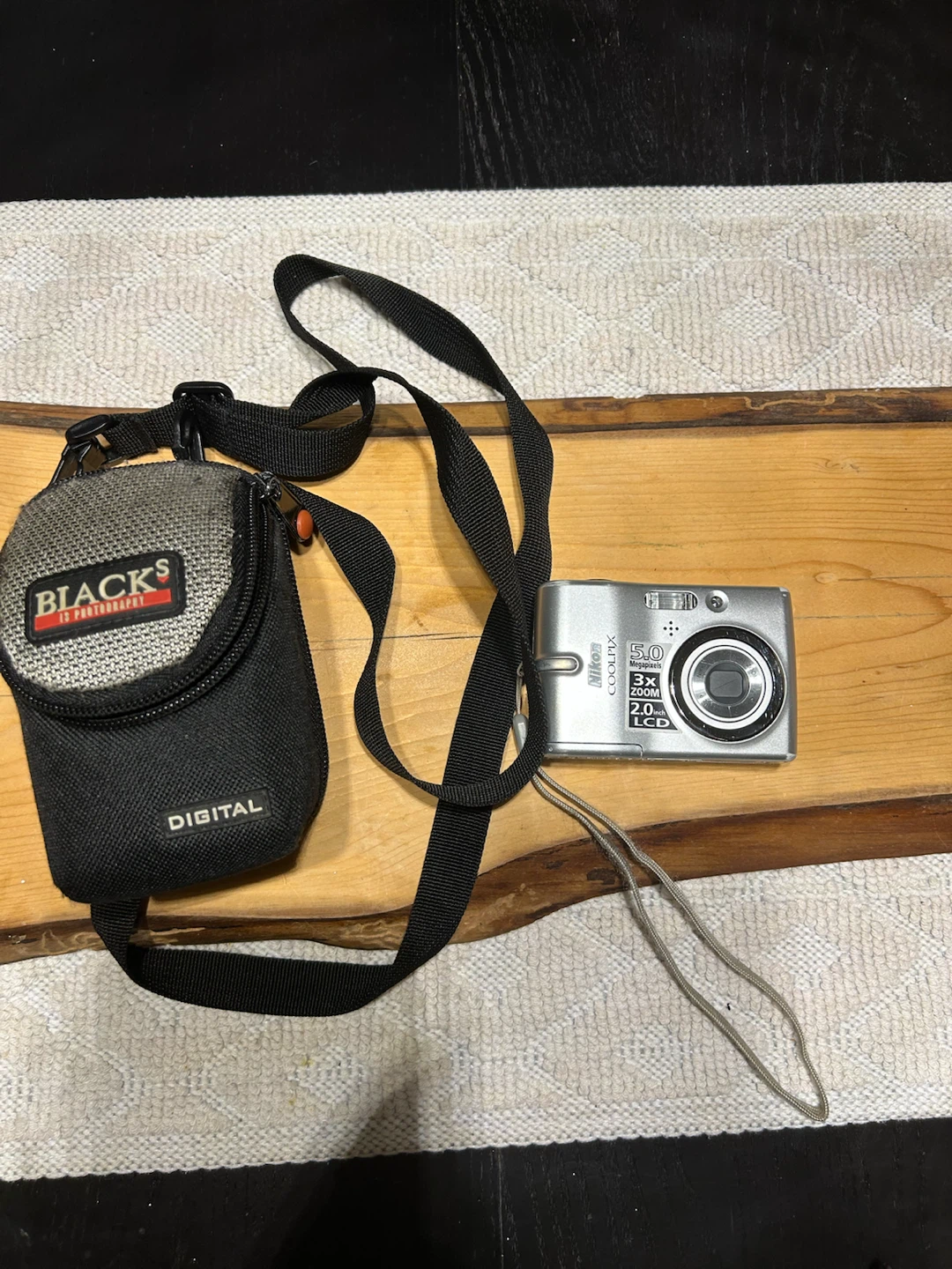 Nikon COOLPIX 5.0 Megapixel Digital Camera