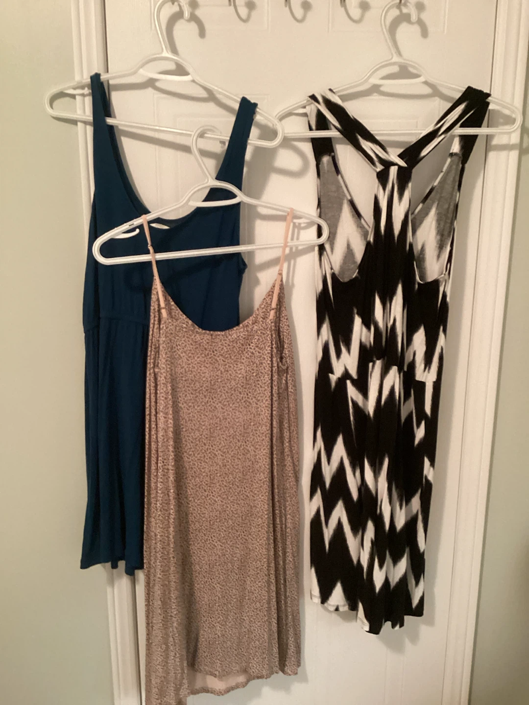3 LIKE NEW H&M DRESSES ALL FOR $10 (SEE LISTING) - photo 3