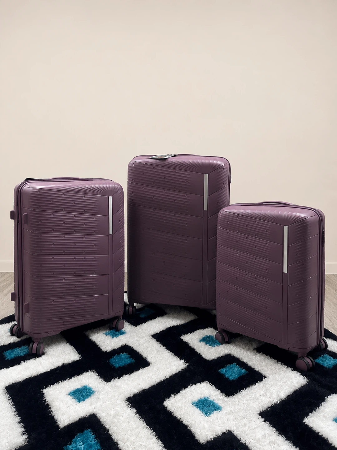 Hard Shell Luggage Set - 3 Sizes - photo 4