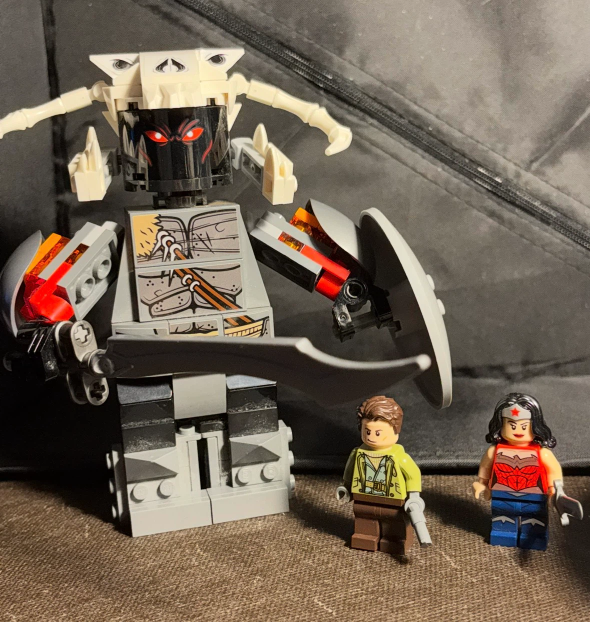 LEGO - 76075 - DC Wonder Woman - Battle ARES God of War w/ Steve