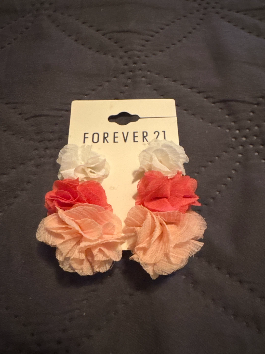 Forever 21 Floral Earrings Set