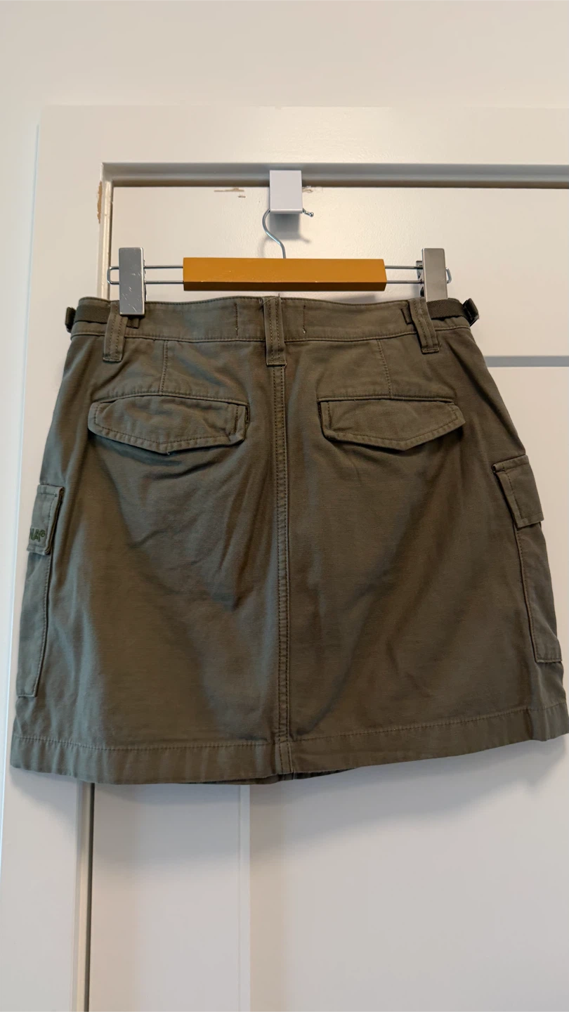 TNA Surplus Cargo Mini Skirt - Olive Green - photo 3