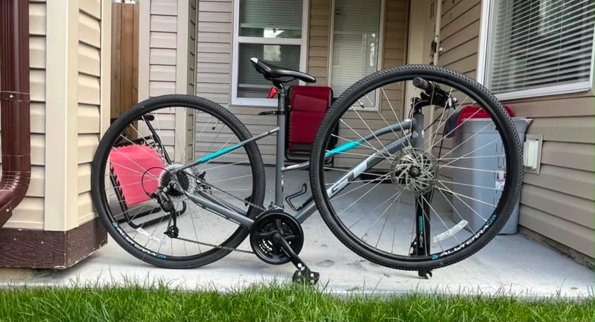 GT Transeo Comp Low-Step Bike