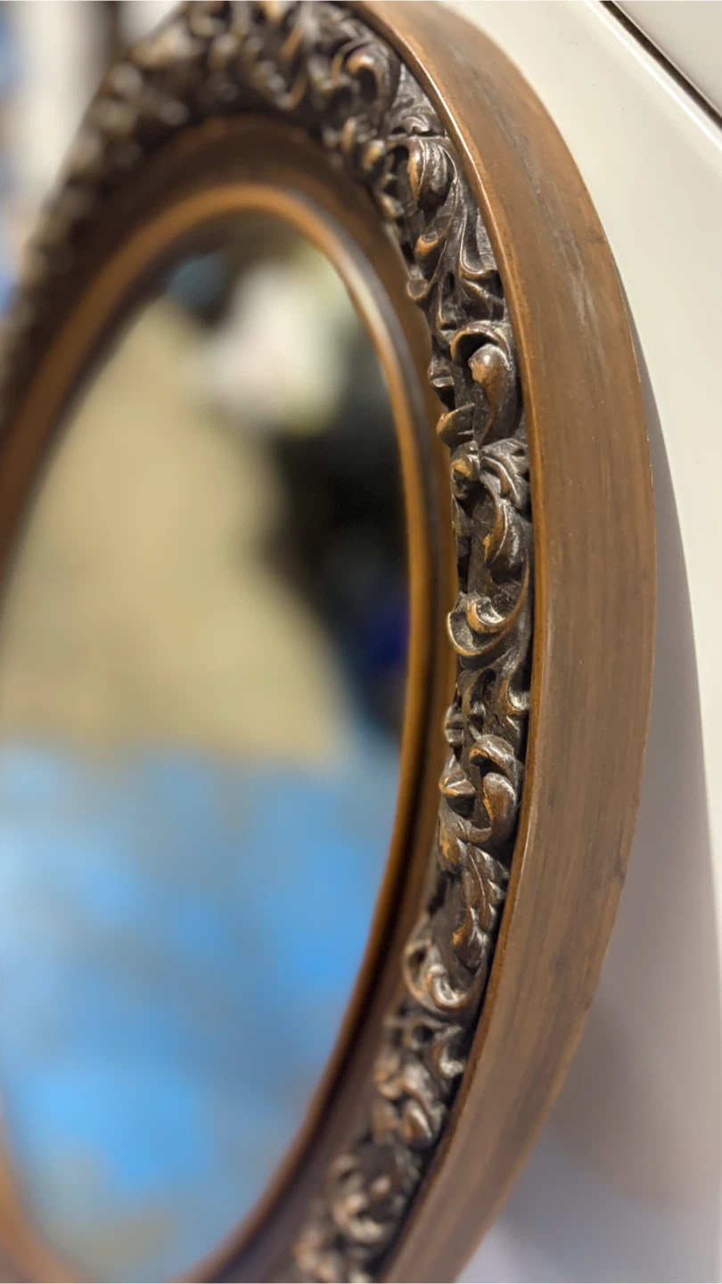 1979 Hollywood Regency style oval accent mirror - photo 3