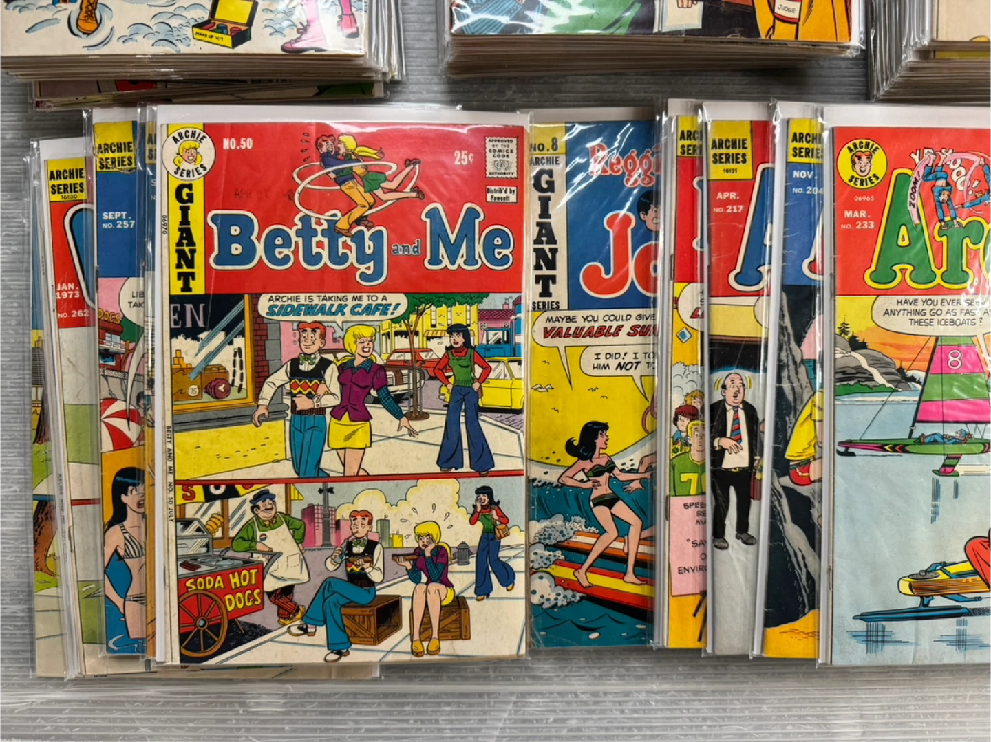 vintage ARCHIE COMICS 1967to1974 LOT/127 Betty & Veronica PEP - photo 2