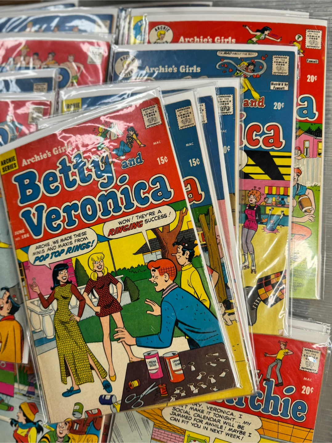 vintage ARCHIE COMICS 1967to1974 LOT/127 Betty & Veronica PEP - photo 5