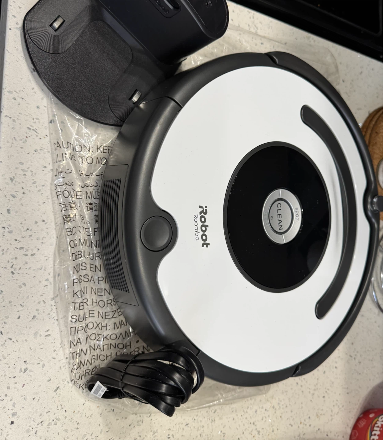 Brand new iRobot Vacuum - photo 4