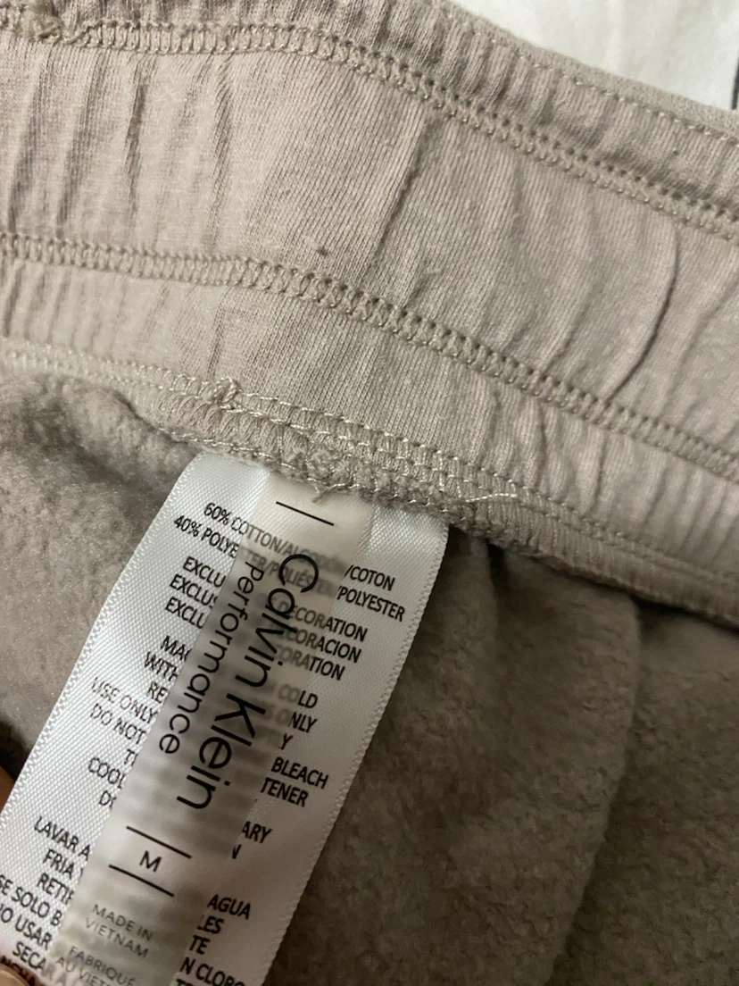 Calvin Klein Performance Cargo Sweatpants - photo 4