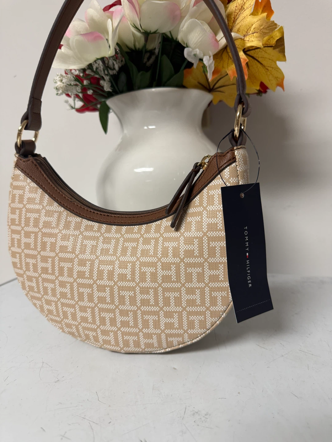 Tommy Hilfiger Hobo Bag - photo 2