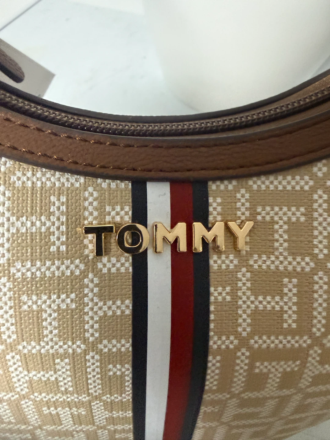 Tommy Hilfiger Hobo Bag - photo 5