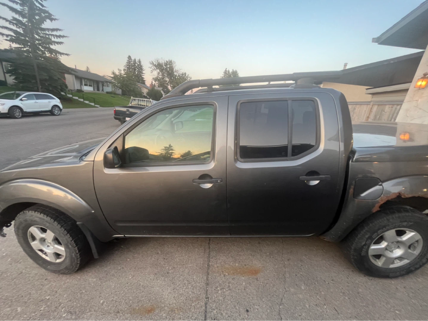 Nissan Frontier Nismo Off Road Crew Cab Pickup Truck - photo 2