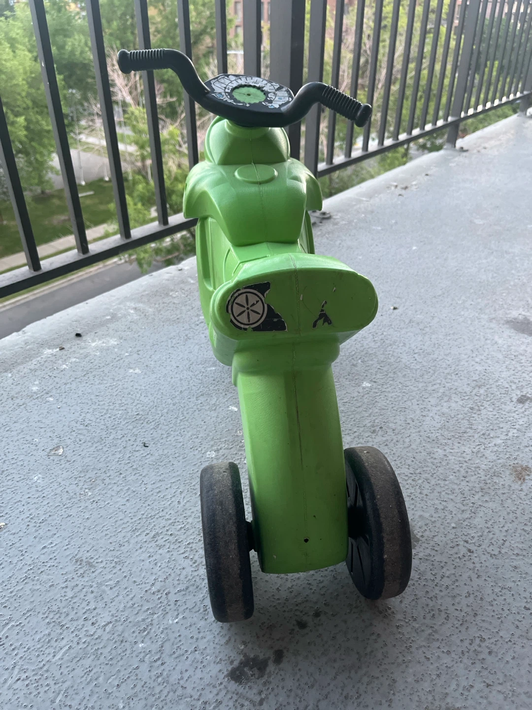 Kids Green Ride-On Motorcycle Toy - photo 3