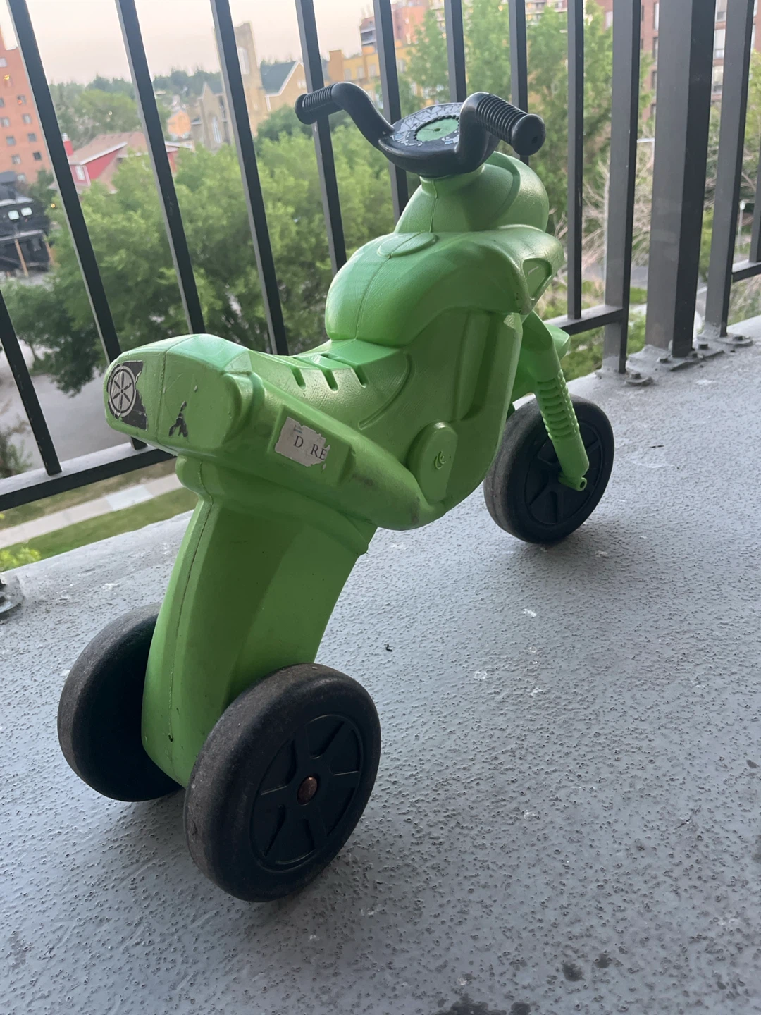 Kids Green Ride-On Motorcycle Toy - photo 4