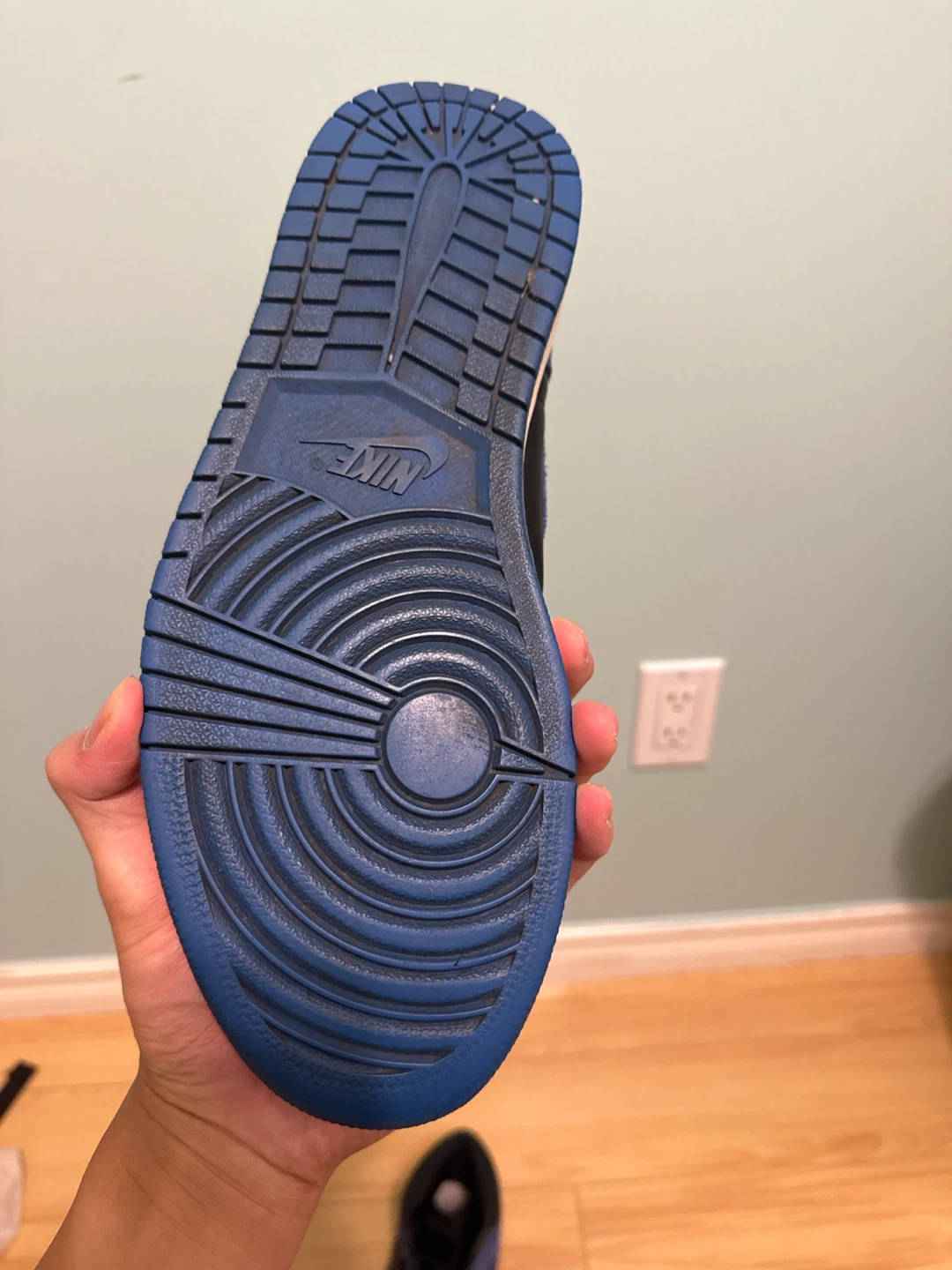 Nike Air Jordan 1 High OG Royal Blue - photo 3