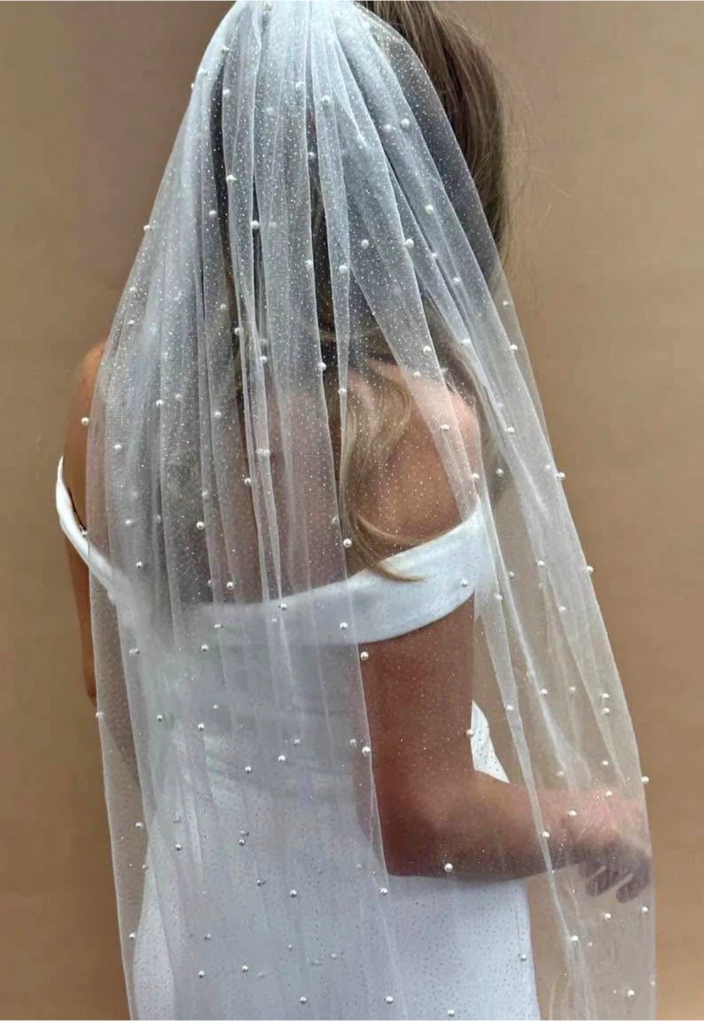 Brand New Pearl and Glitter Wedding Veil